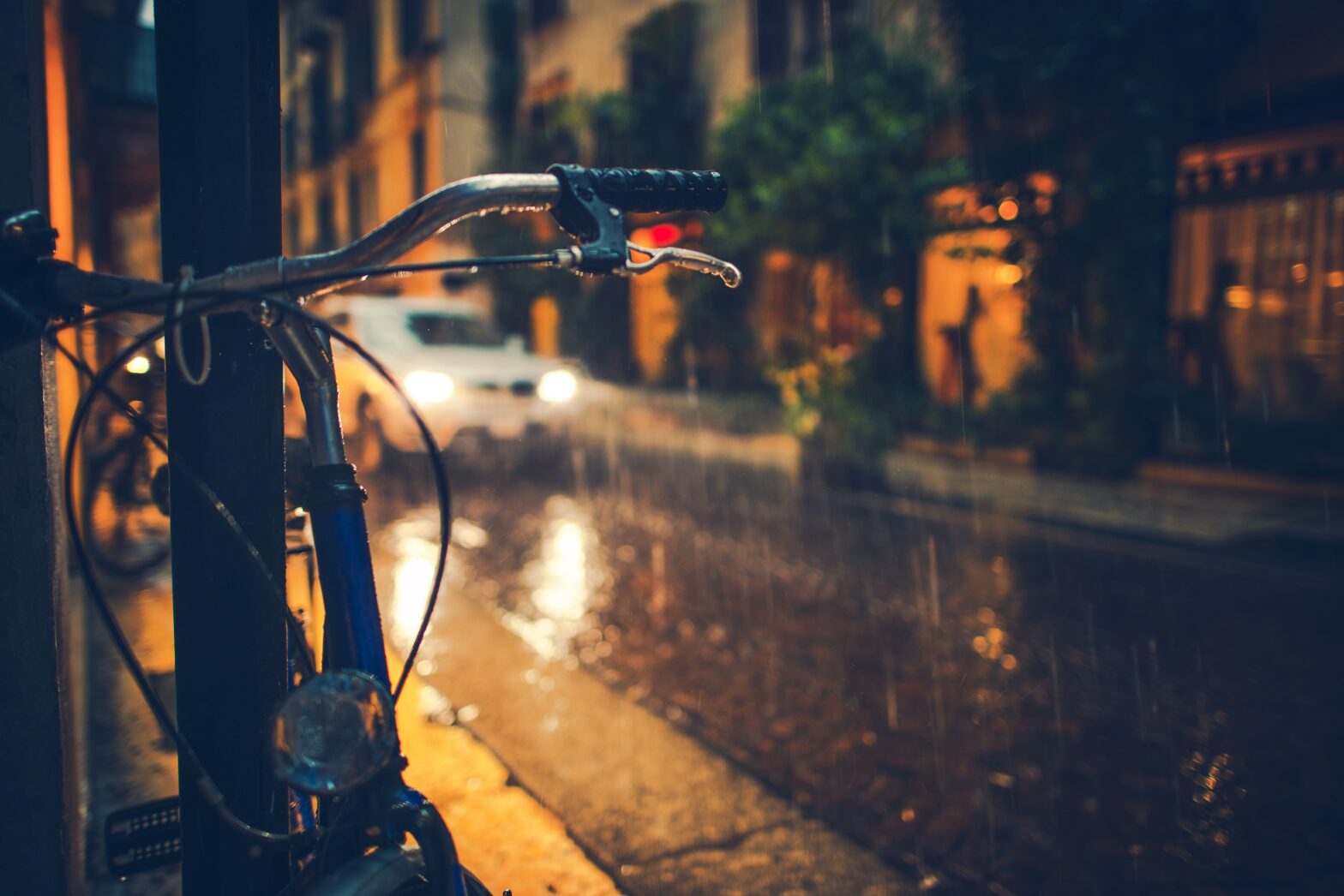 Fahrrad im Regen